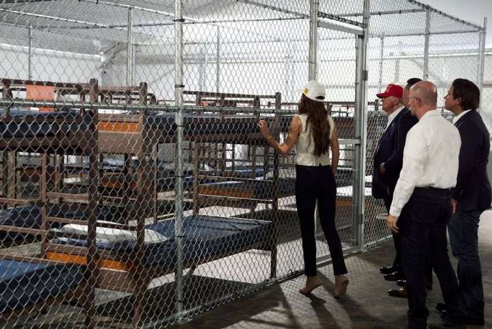 Consulado de México en Miami ha entrevistado a 81 mexicanos recluidos en 'Alcatraz'
