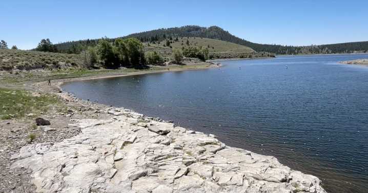 Officials issue algal bloom warning for Panguitch Lake