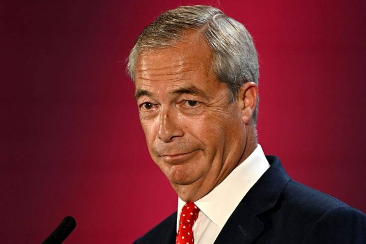 Labour: Farage wants Britain to fail