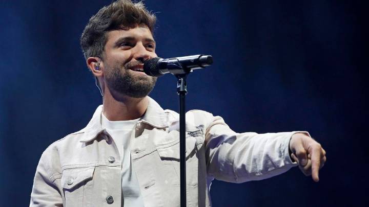 Pablo Alborán presenta por sorpresa 'Vámonos de aquí', su último tema con con pasos y arreglos "country"