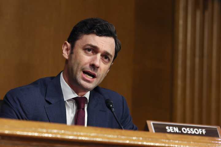 Children, Pregnant Women Mistreated in Immigration Detention, Sen. Ossoff Says