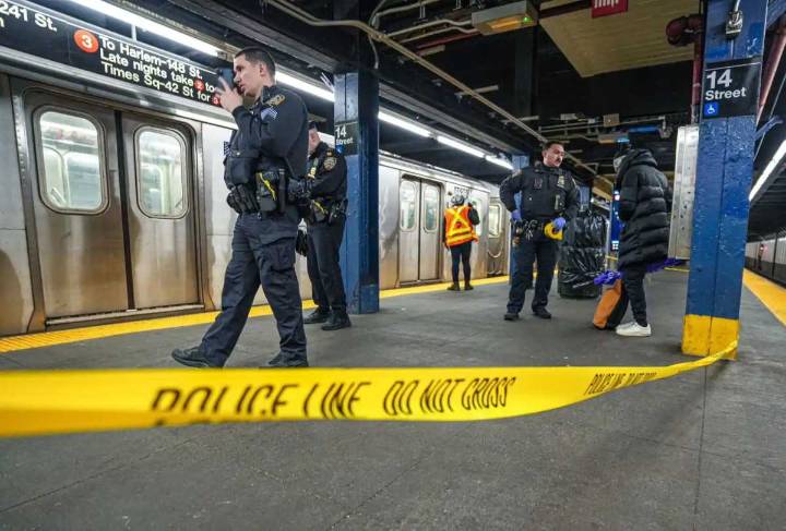Bronx subway station sees two violent assaults just four hours apart: cops