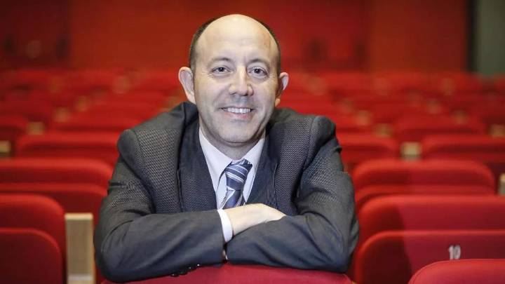 Gonzalo Bernardos estalla contra un joven propietario de ocho pisos con solo 30 años: "No creáis a los 'vendemotos'"