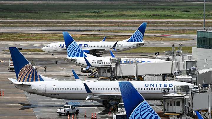 'Technology issue' grounds United Airlines flights