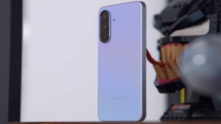 En caída libre el precio de este Samsung Galaxy A36 5G: una gran apuesta en la gama media por apenas de 220 euros
