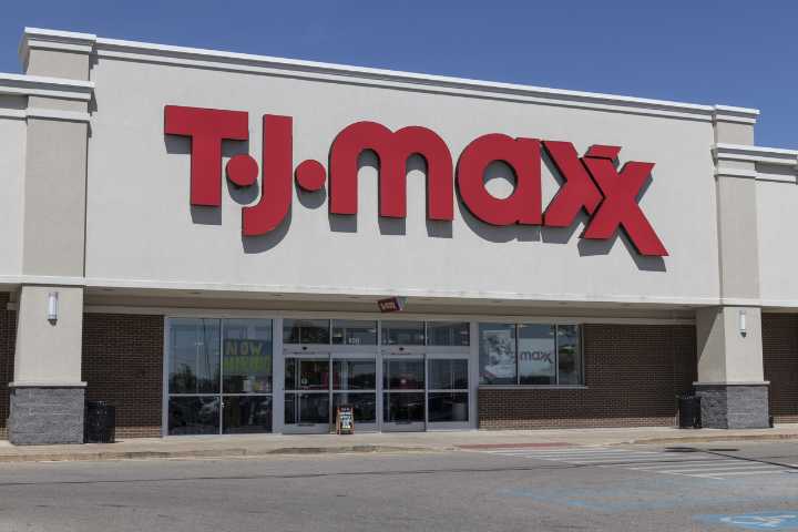 Shoppers Slam T.J. Maxx and Marshalls for Selling $1.25 Dollar Tree Products for $16