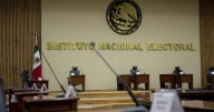 Medio millón de pesos: El bono que el INE dio a sus consejeros por elección judicial