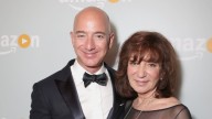 Jeff Bezos’ Mom Jackie Dead at Age 78 After Dementia Battle