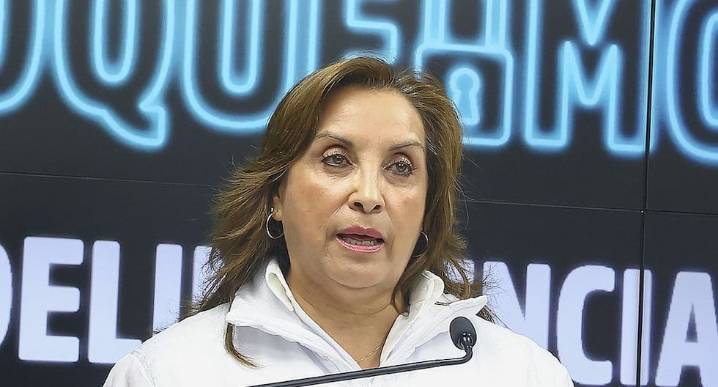 Dina Boluarte vuelve a defender a su hermano Nicanor Boluarte tras allanamiento: “Es otro muñeco armado por algunos fiscales que impunemente fabrican carpetas” 