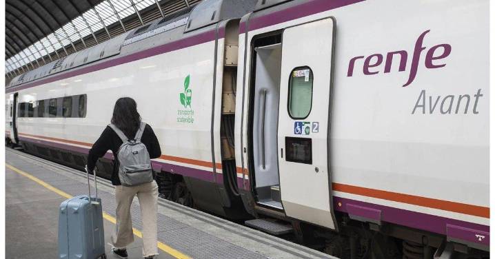 Se restablece el servicio de trenes entre Galicia y Madrid
