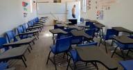 Seguirán en aulas móviles, estudiantes de secundaria en Riberas