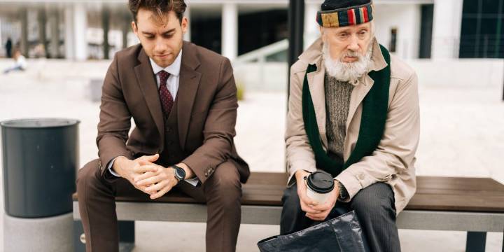 'Something weird's going on' in the economy as 6 new economic classes take shape, says New York Times bestselling author