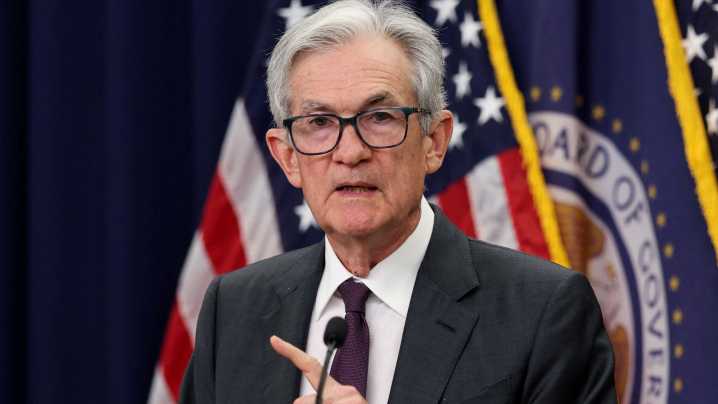 El presidente de la Reserva Federal de Estados Unidos, Jerome Powell, abre la puerta a bajar los tipos de interés