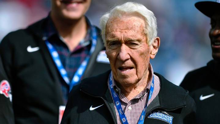 Marv Levy celebrates 100 with joy