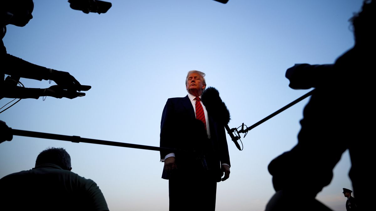 Corte anula fallo de desacato contra el gobierno de Trump en deportaciones a El Salvador