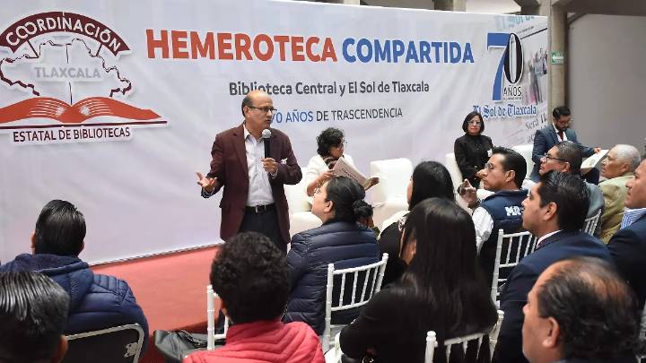Rinde Coordinación de Bibliotecas de Tlaxcala homenaje a El Sol de Tlaxcala por su 70 aniversario