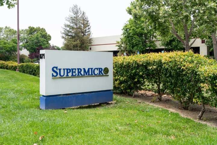 Super Micro Computer advierte debilidades en controles financieros pese a auge de la IA