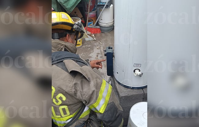 Mujer queda lesionada tras recibir flamazo; intentaba prender boiler de su vivienda