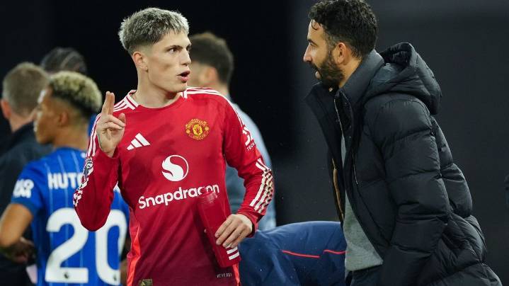 Garnacho leaves Man United to join Chelsea for reported $54M