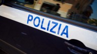 Cuatro adolescentes agreden con pistolas de agua e insultos a una mujer discapacitada en Italia