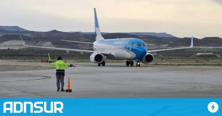 13:26 Paro de controladores aéreos en Comodoro: ¿cuándo y qué vuelos se verán afectados?