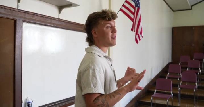 New teacher in Kansas City, Kansas, gets ready for 1st day of school