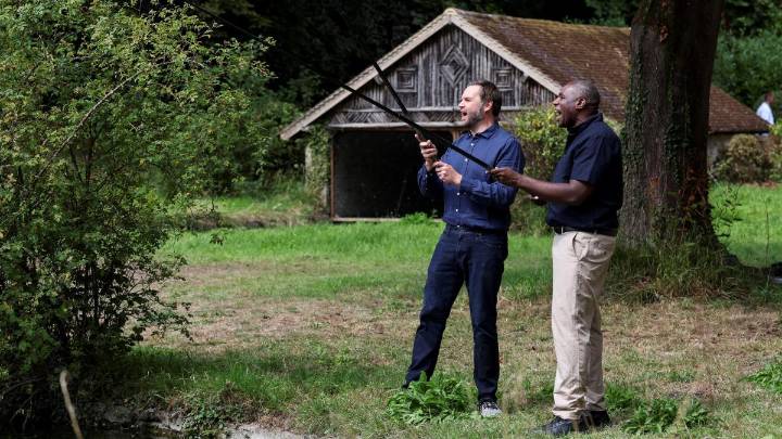 Las vacaciones de J.D. Vance traen de cabeza al pueblo inglés de Charlbury