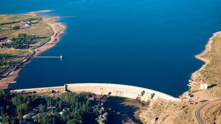 Una pareja paseaba en San Rafael y encontró huesos humanos: investigan si son de un desaparecido