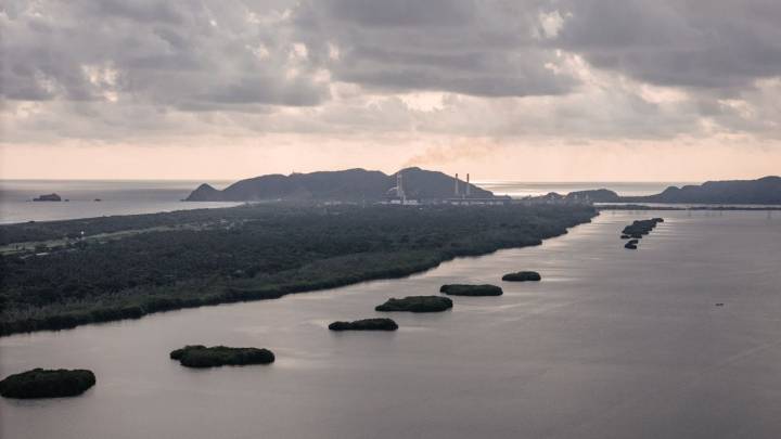 Denuncian inicio de obras en el puerto Manzanillo Cuyutlán sin autorización de Semarnat