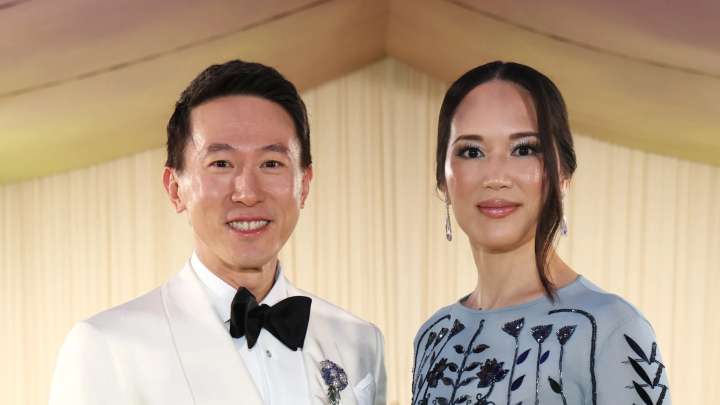 Who is TikTok CEO Shou Zi Chew's wife, Vivian Kao?