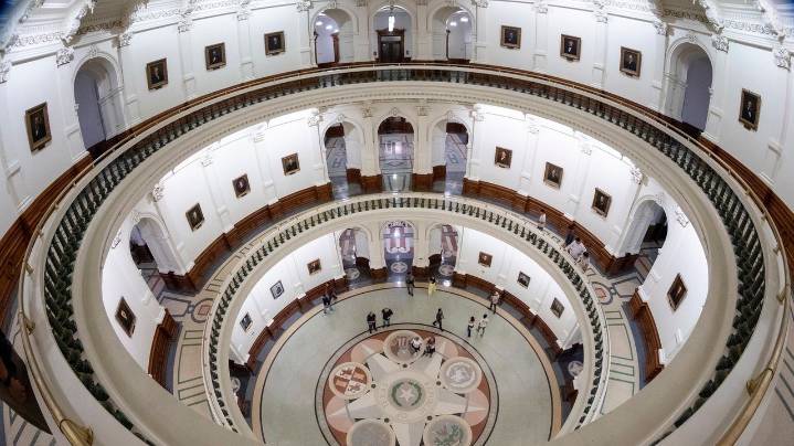 Texas Gov. Abbott says he'll swiftly sign new maps on his desk that will boost GOP in 2026