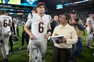 ESPN gives new contract to ‘one of the company’s most decorated and recognizable reporters’