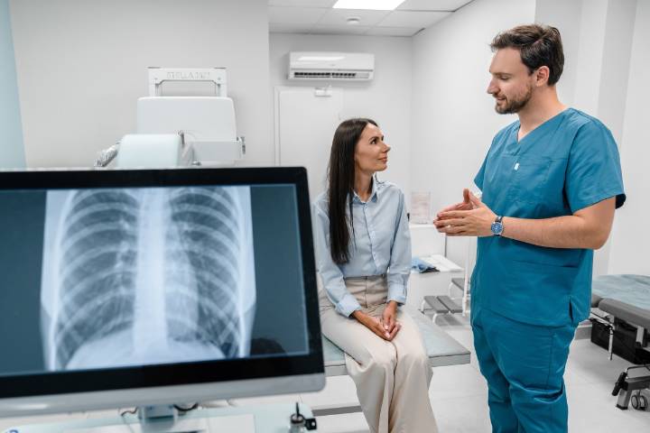 7 servicios médicos que no cubre Medicare y que podrían costarte caro