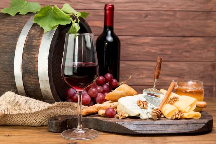 Quesos y vinos. jugá y descubrí si sos un experto en maridaje o aprendé a elegir la mejor opción para cada encuentro