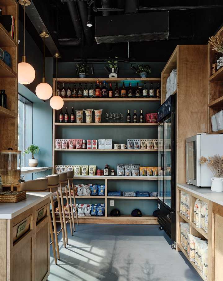 Retail lease reached between TF Cornerstone and new LIC cafe, with grand opening set for Aug. 30