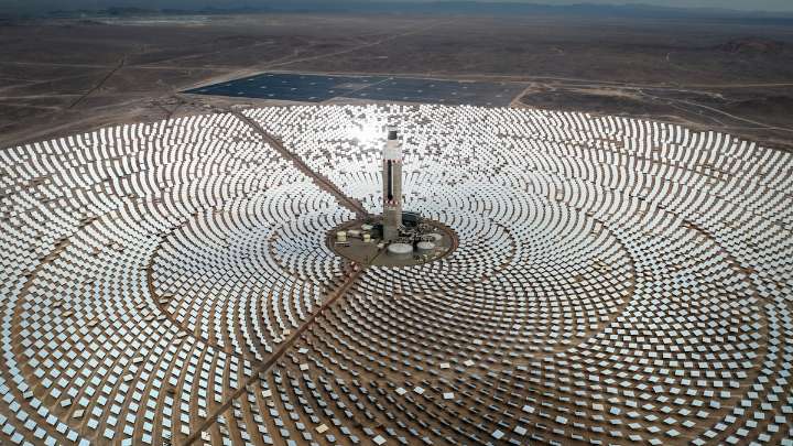 México anuncia la construcción de una central termosolar pionera para Baja California Sur