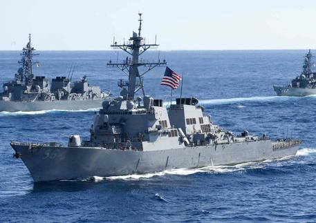 EEUU suma crucero y submarino al despliegue contra el narcotráfico en el Caribe