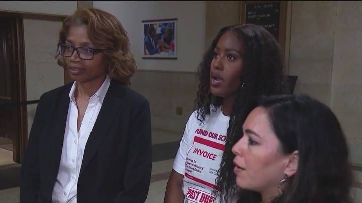 Chicago Public Schools budget woes may put mayor, CTU at odds with district head