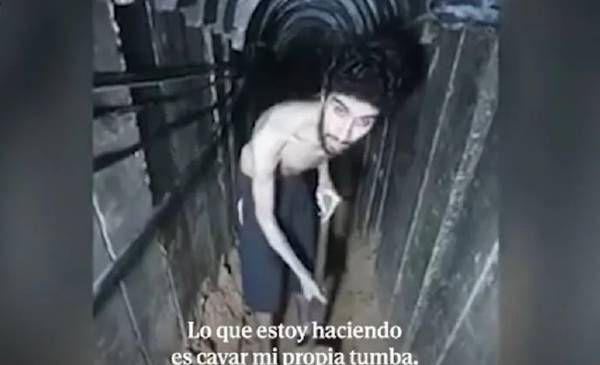 VIDEO. Hamas difundió un video de un rehén cavando su tumba