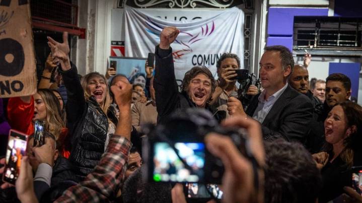 Milei busca dar una demostración de fuerza en la Provincia y prepara un acto masivo en La Plata