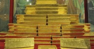 El oro queda exento de aranceles, sentencia Trump