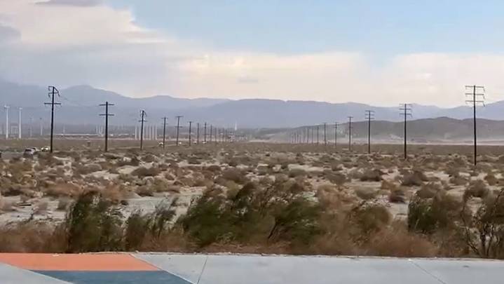 Heavy winds in Palm Springs amid thunderstorm