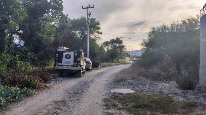 Encuentran a persona calcinada en terreno baldío de García, NL
