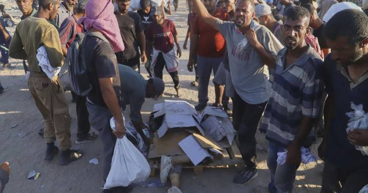 Exfuncionarios de seguridad israelíes piden fin de la guerra en Gaza; Netanyahu sugiere nueva fase