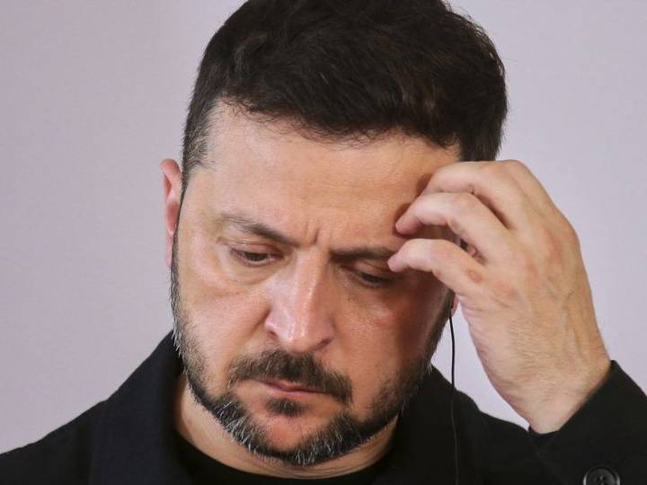 Zelenskyy rejects formally ceding Ukrainian territory,