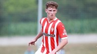 El Sporting baja a Oyón al B mientras busca una salida y confirma el traspaso de Montes al Getafe