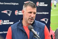 Mike Vrabel has incredulous reaction to Stefon Diggs’ cryptic injury message