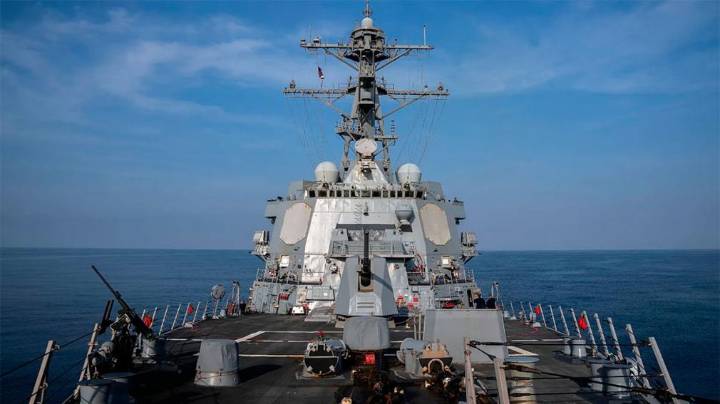 Estados Unidos difundió las primeras imágenes de sus barcos de guerra dirigidos hacia aguas cercanas a Venezuela