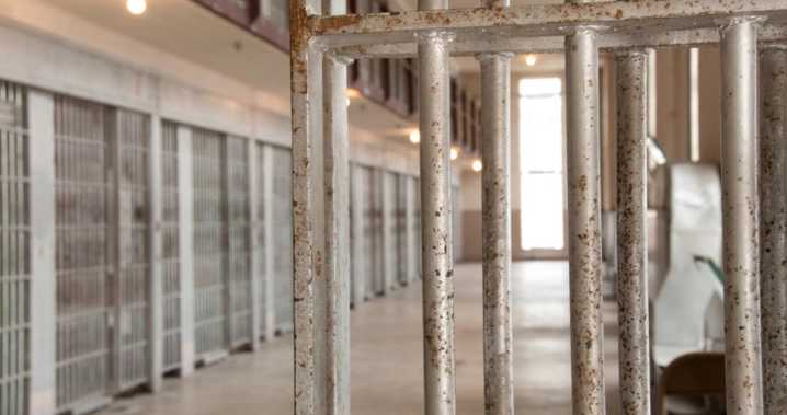Prisión preventiva para detenido por robo con arma blanca a adulta mayor en Chillán
