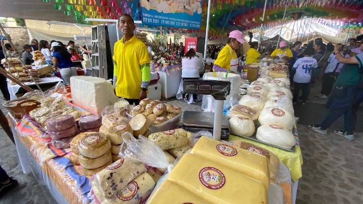 Feria del queso, del Chile en Nogada, Bronco, Mijares y más este fin de semana en Puebla